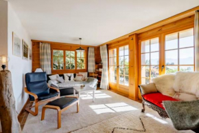 Centered Ski/Swim Ap. w/ private yard & fireplace